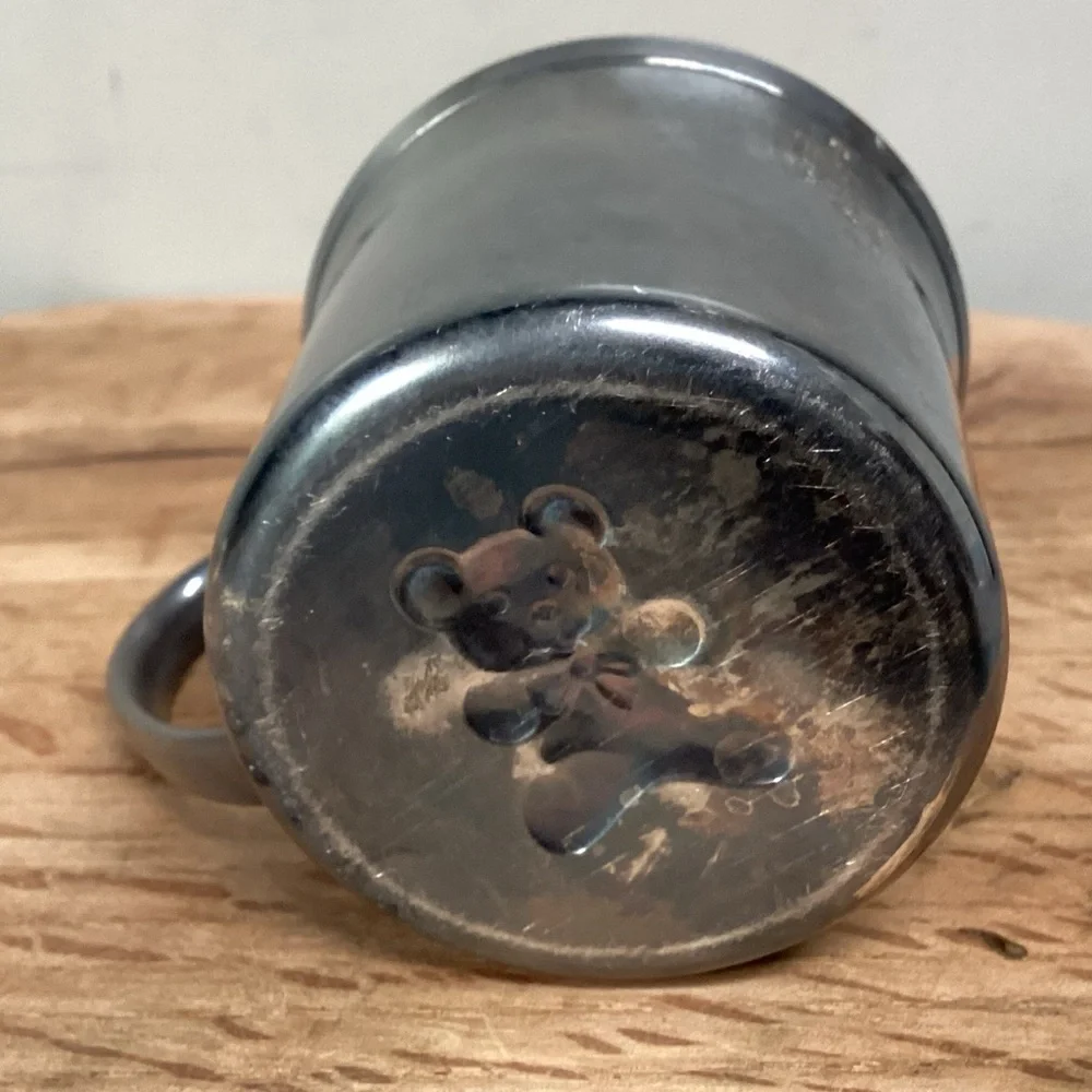 ⚫️ Vintage - Silver Plate Baby’s - Toddlers Cup with Cute Bear Design on base
